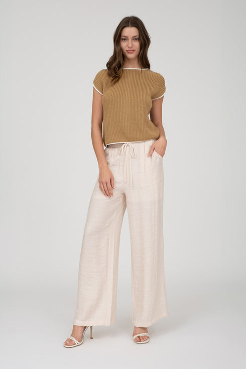 CONTRAST TRIM SHORT SLEEVE SWEATER